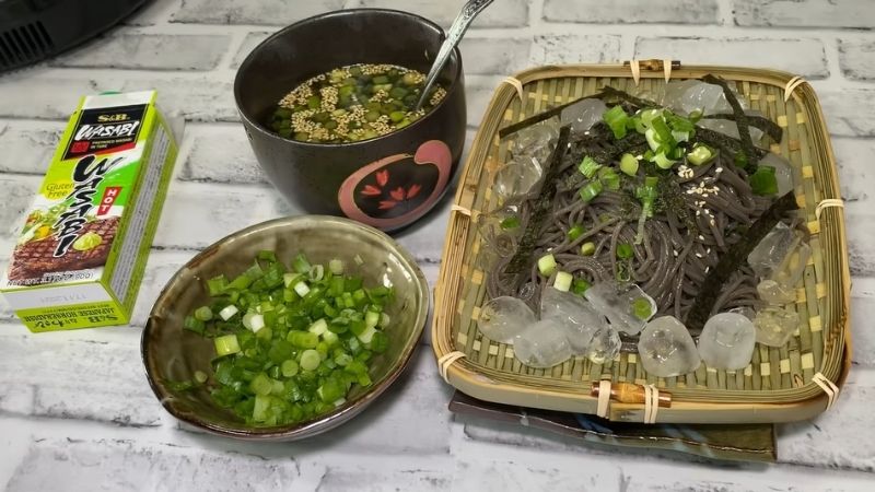 cach-lam-cold-soba-mi-lanh-kieu-nhat-mat-lanh-la-mieng-tai-nha-202204010050378832