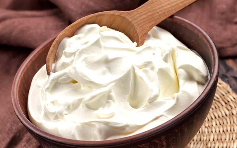 sour-cream-la-gi-co-the-thay-the-sour-cream-trong-nau-an-202201261426430723