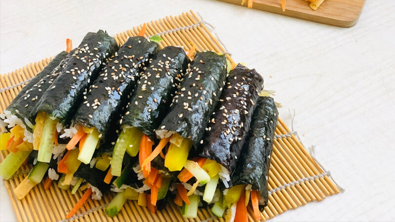 kimbap-la-gi-phan-biet-sushi-va-kimbap-cach-bao-quan-kimbap-qua-dem-202111272212321806
