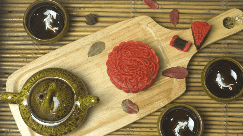 cach-lam-banh-trung-thu-red-velvet-vua-dep-mat-vua-thom-ngon-202308181602276148