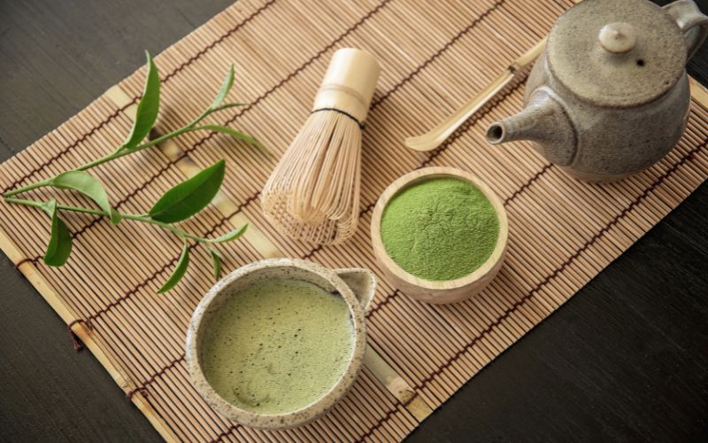 tai-sao-pha-matcha-bi-dong-can-loi-thuong-gap-khi-pha-matcha-202404031434415756